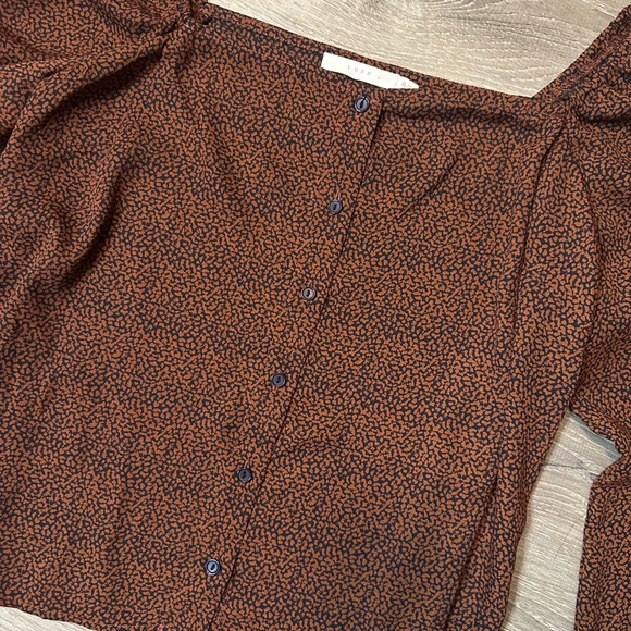 •LUSH• TOP - Picture 5 of 6